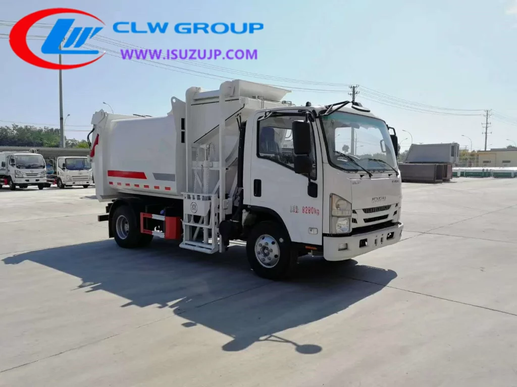 Isuzu food water disposal truck