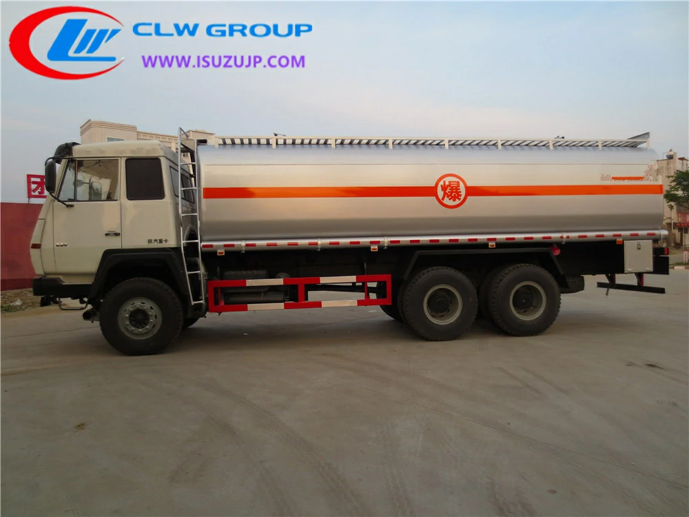 Shacman 20000liters oil delivery truck Somalia