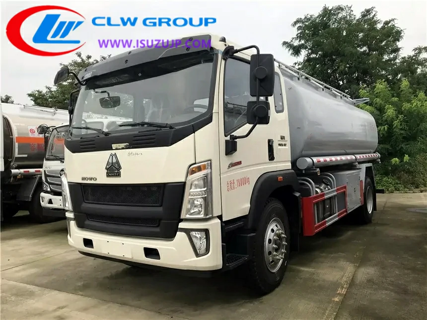 Sinotruk Howo 4000 gallon diesel tanker for sale