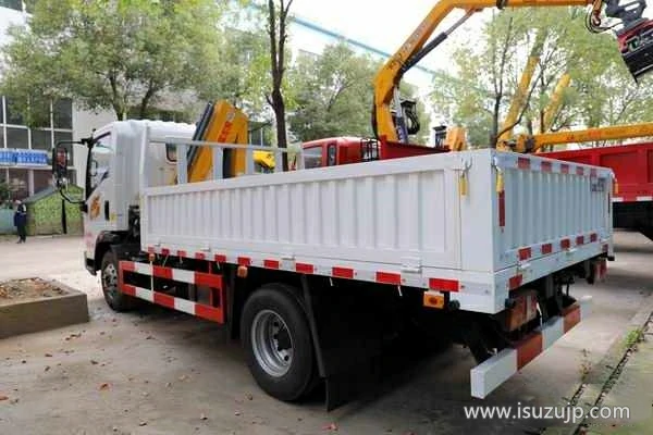 Sinotruk mini knuckle boom crane for sale