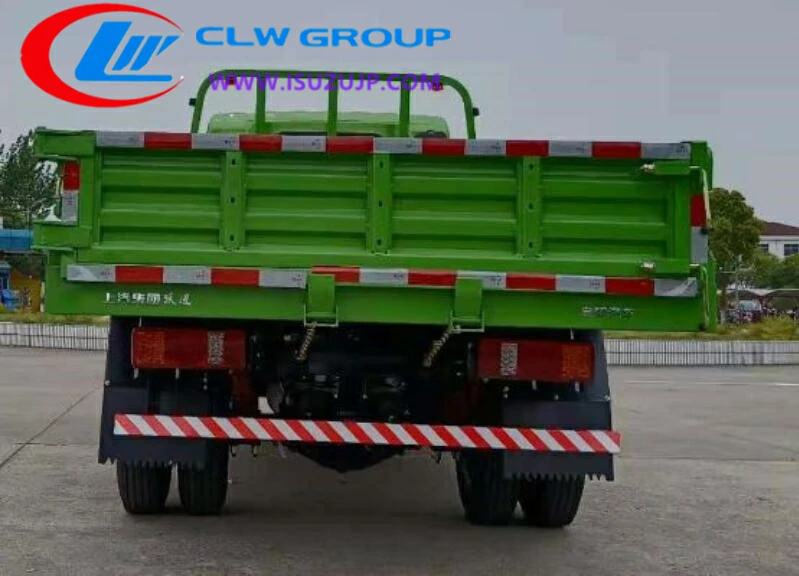 Yuejin light duty tipper truck Bolivia