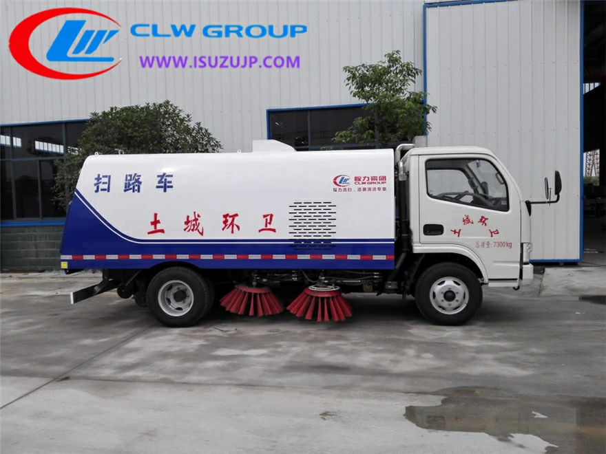 DONGFENG 5m3 vacuum broom sweeper for sale Uganda