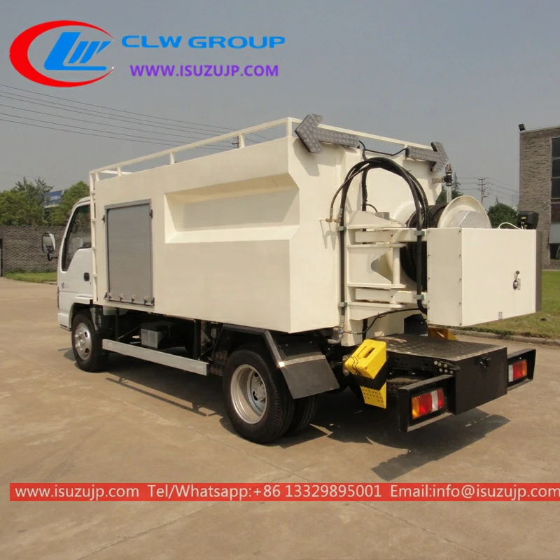 ISUZU 6000L sewer flusher truck