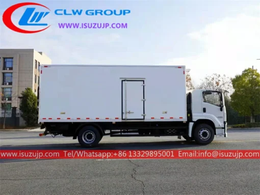 ISUZU GIGA 240HP carrier reefer truck