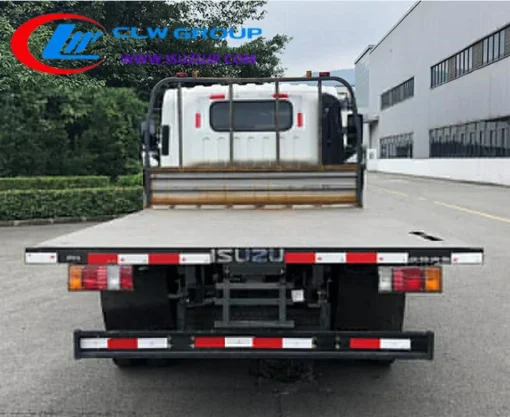 ISUZU Mini Flatbed ရောင်းရန်ရှိသည်။