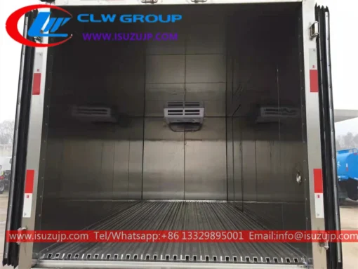 Isuzu 12m3 stainless steel cooler truck