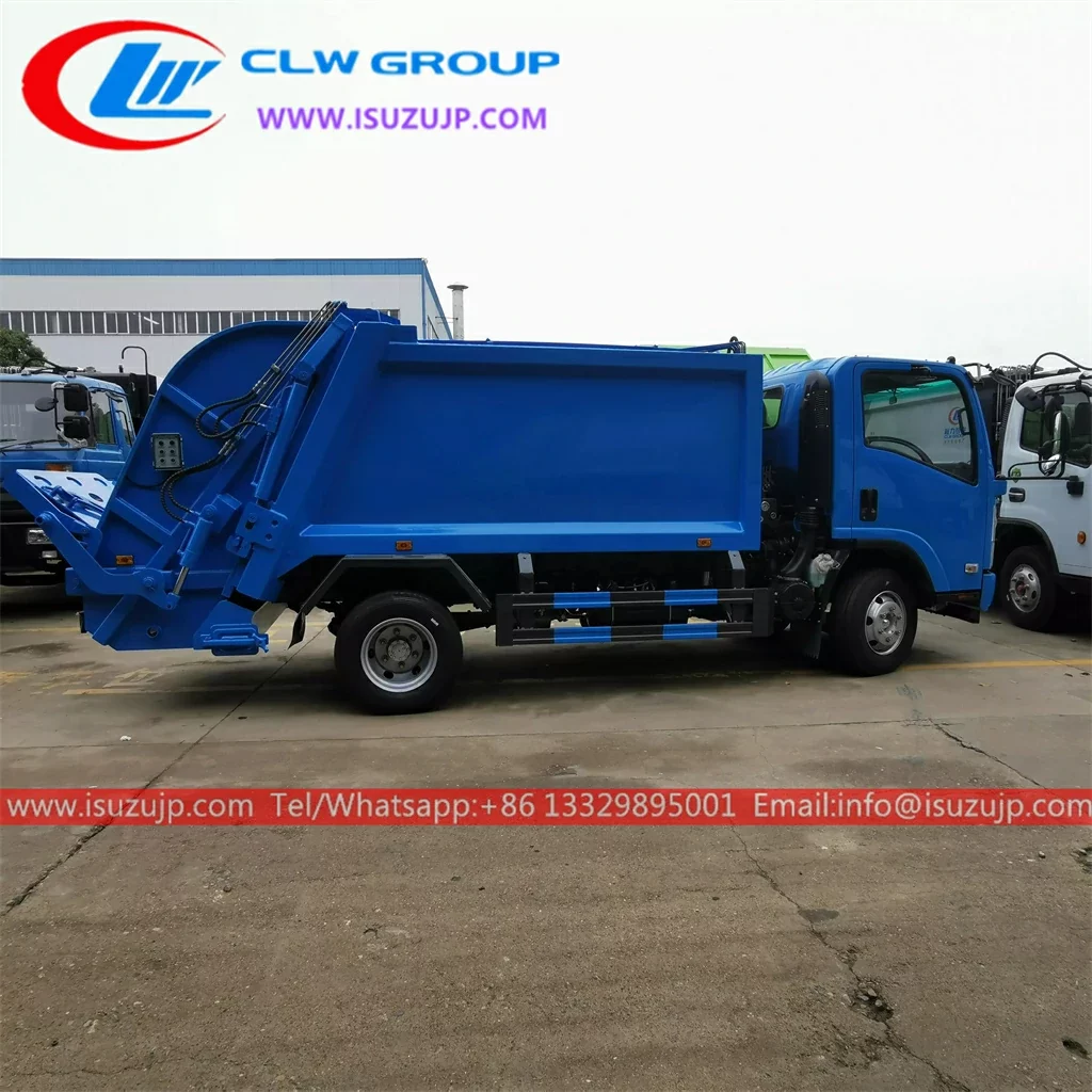 Isuzu 5 ton garbage collection truck