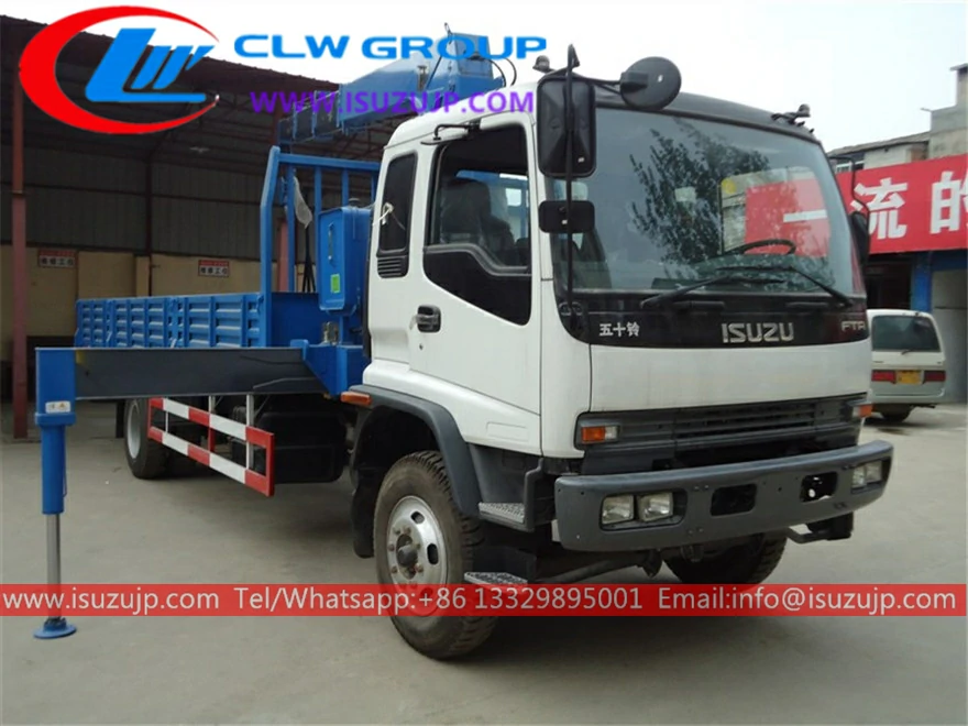 Isuzu FTR service truck with crane