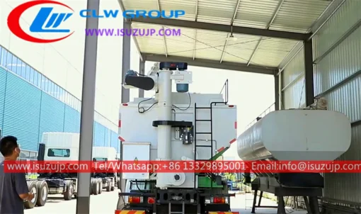 Isuzu Giga 15 tonne feed transport truck