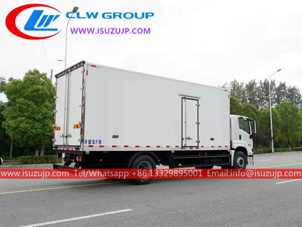 Isuzu Giga 22ft fridge truck