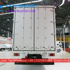 6 tyre Isuzu Giga 8.6m van food truck