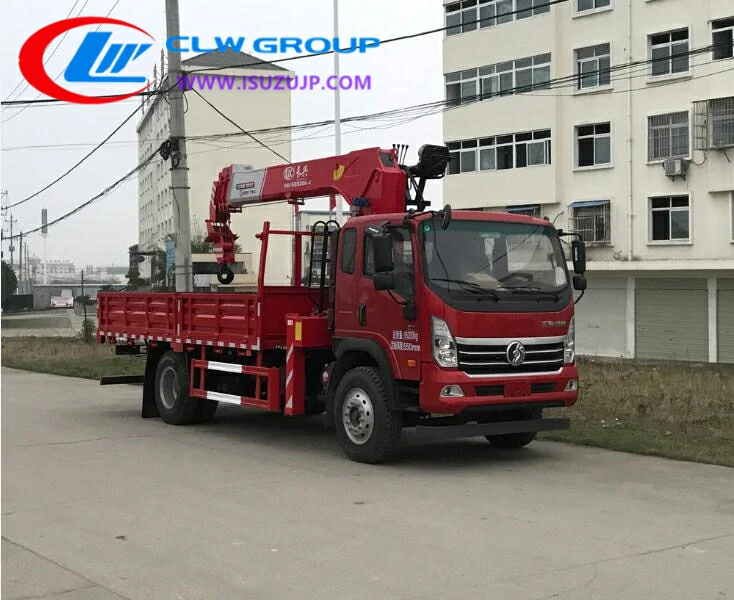 CDW 8 ton crane on truck Guatemala
