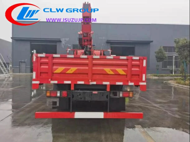CDW 8 ton crane on truck for sale Guatemala