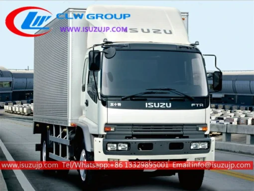 ISUZU FTR 12 ton box truck with sleeper للبيع