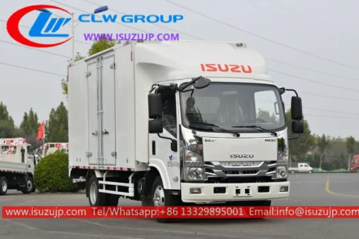 ISUZU NMR รถบรรทุกส่งของขนาดเล็ก