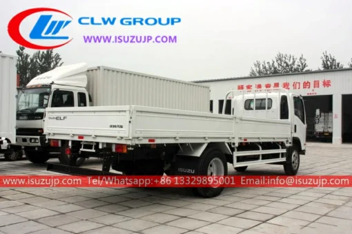 ISUZU NPR 8 t cargo carrier truck