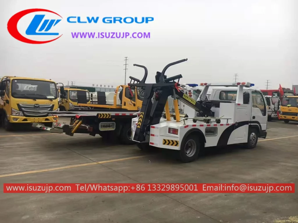 Isuzu elf 3 ton rotator tow truck