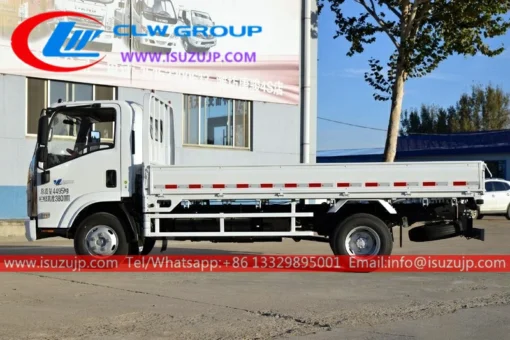 Японский бортовой грузовик Isuzu M100 5т