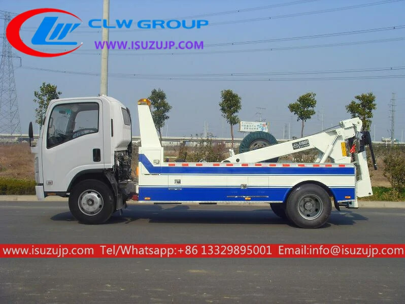 ISUZU NQR 7.5 tonne recovery truck for sale Iraq