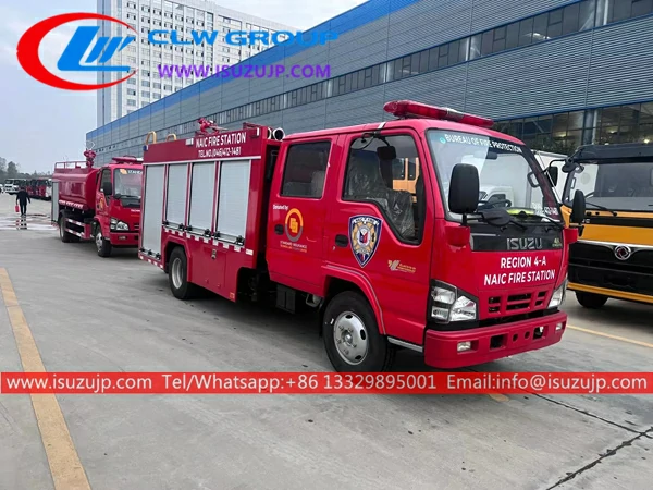 Isuzu NKR 3 ton water tanker foam fire truck