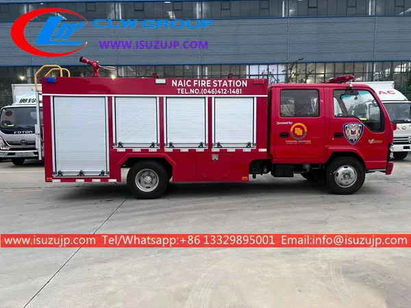 Isuzu NKR 3 ton water tender foam fire truck