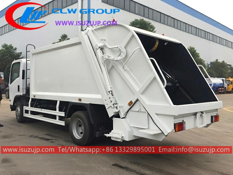 Isuzu NPR 8 ton rubbish compactor truck