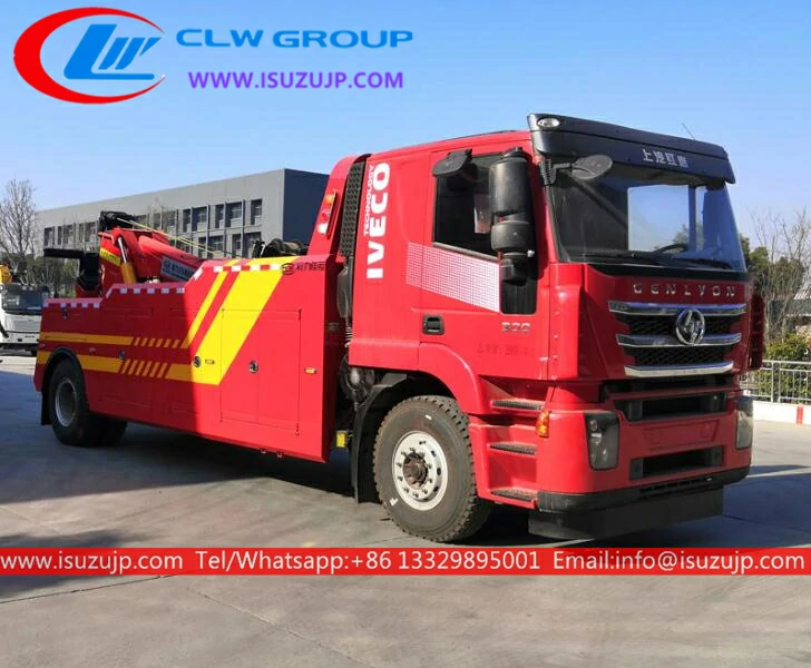 SAIC Hongyan 16 ton wrecker Tanzania