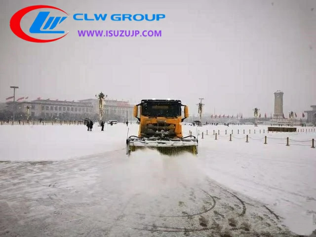 Isuzu GIGA snow plower truck