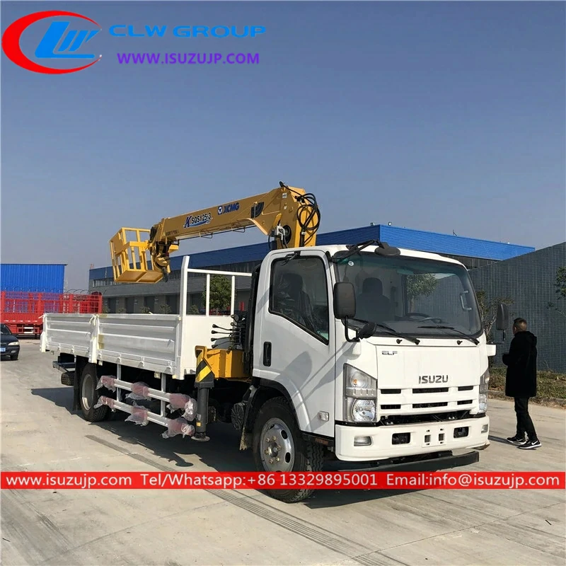 ISUZU NPR 6 ton truck mounted XCMG crane