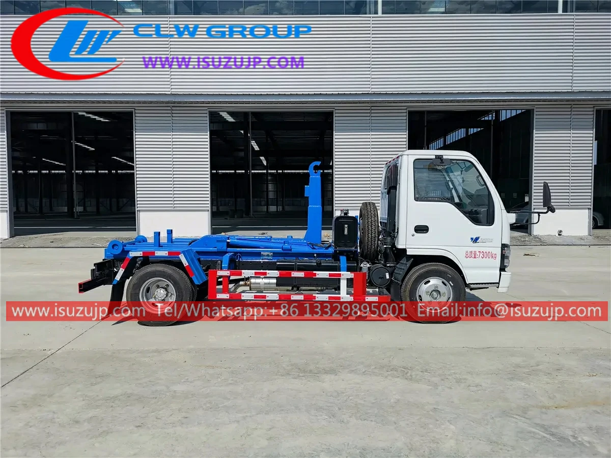 Isuzu small hook lift truck