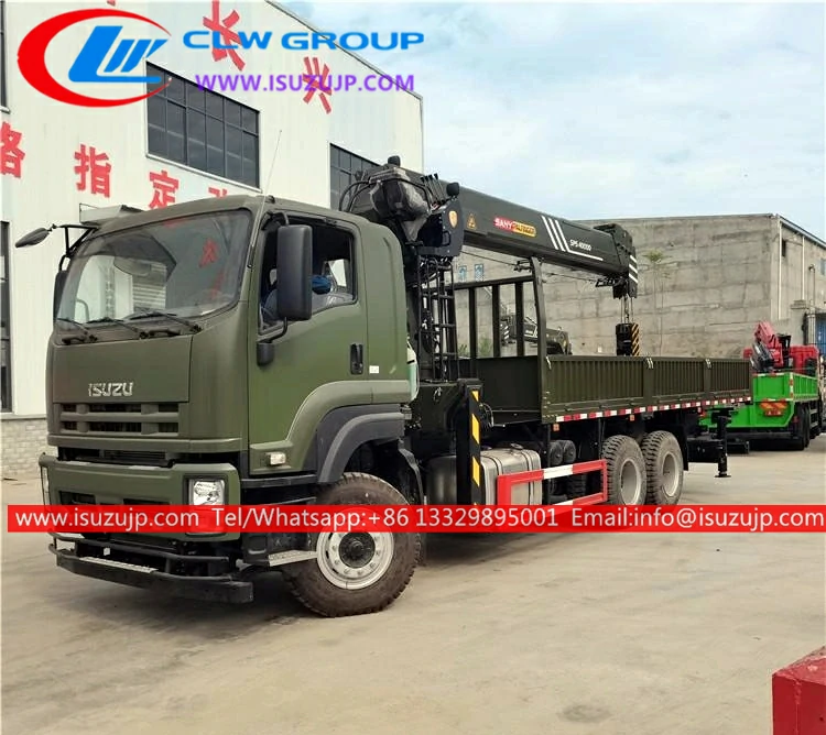 Isuzu truck crane