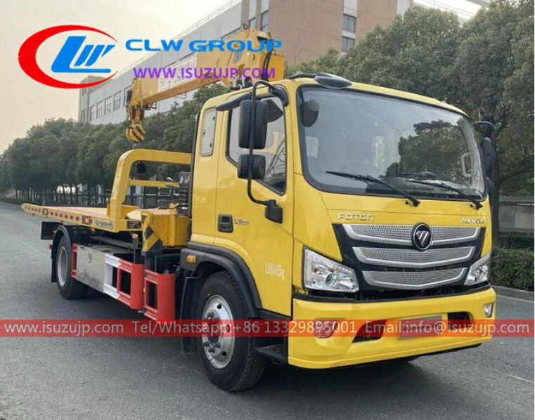 Aumark 5 ton wrecker vehicle with crane Malaysia