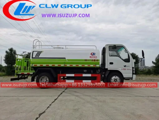 Truk tangki air ISUZU 600P 6ton