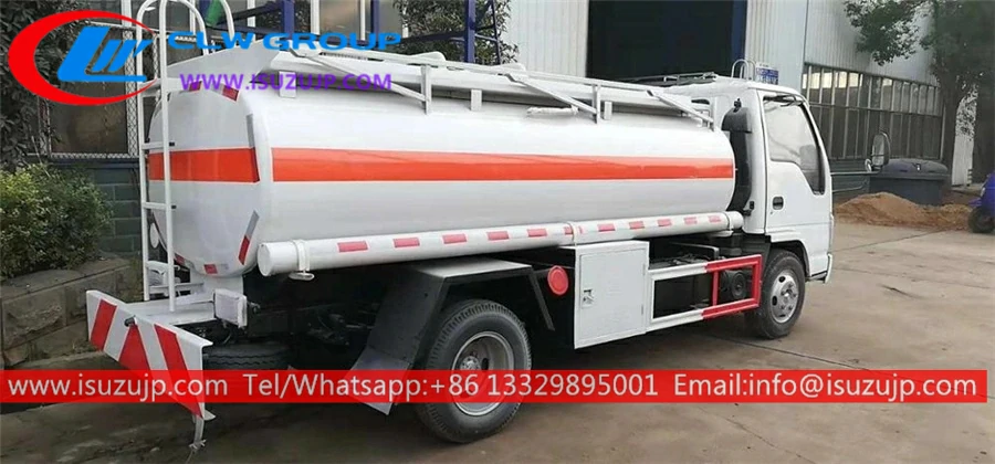 Isuzu mini 3000L petrol tanker