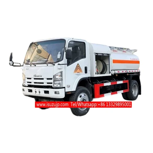 Camion distributore olio 4x4 Isuzu ELF all terrain da 4000 litri