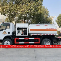 4x4 Isuzu ELF all terrain 4000liters petrol tanker