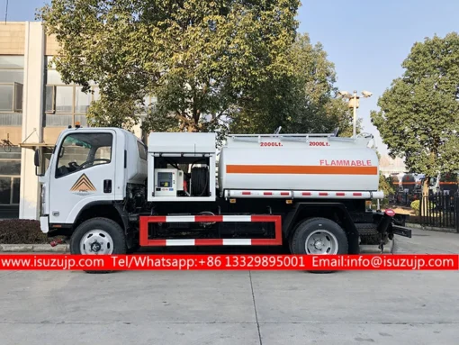 4x4 Isuzu ELF tüm arazi 4000 litre benzin tankeri