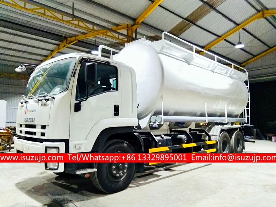 ISUZU FVM animal feed truck