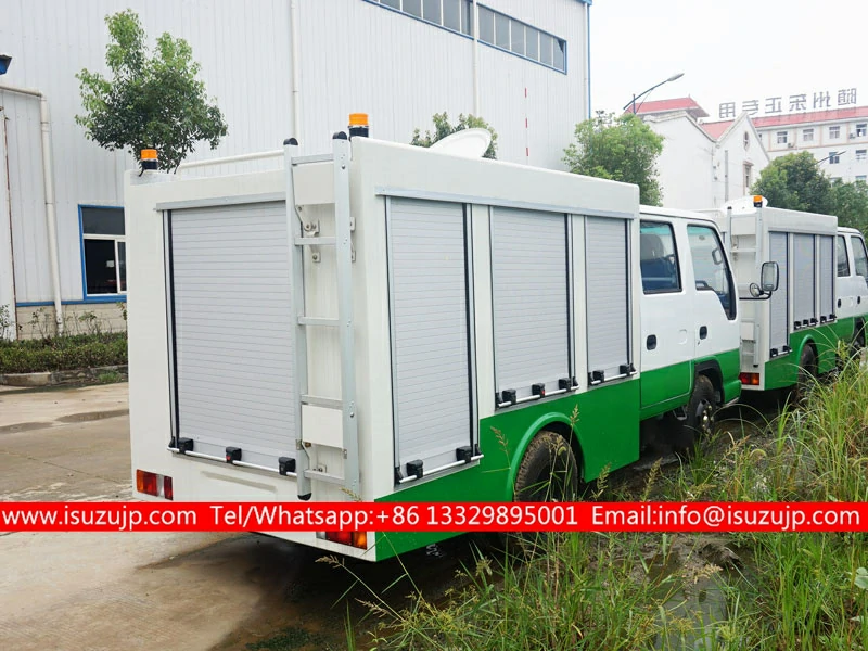 ISUZU double cabin water tank rescue truck