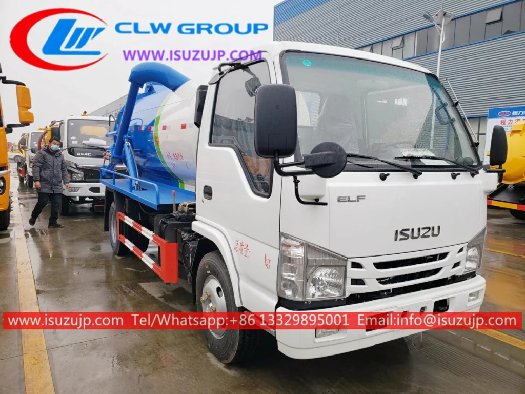 Isuzu 4 tons sewage removal truck