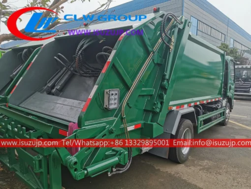 Isuzu 6mt နောက်ခန်း loader အမှိုက်ထရပ်ကား အိုမန်သို့ ပို့ဆောင်ခြင်း။